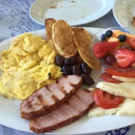 Апартаменты Sea Front & Center, Amazing Sea View Лимасол