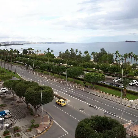 Sea Front & Center, Amazing Sea View *