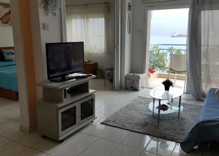 Sea Front & Center, Amazing Sea View * לימסול