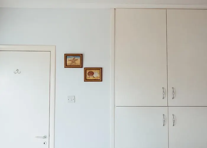 Sea Front & Center, Amazing Sea View דירה *