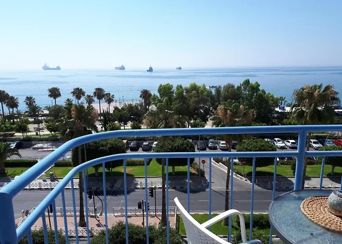 Sea Front & Center, Amazing Sea View *