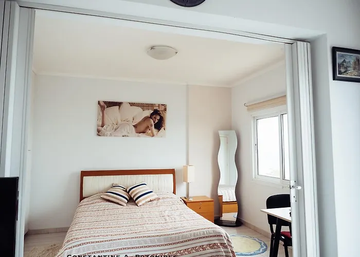 Sea Front & Center, Amazing Sea View * リマソール