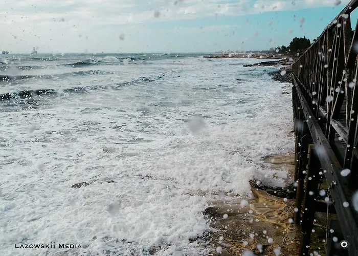 アパート Sea Front & Center, Amazing Sea View リマソール
