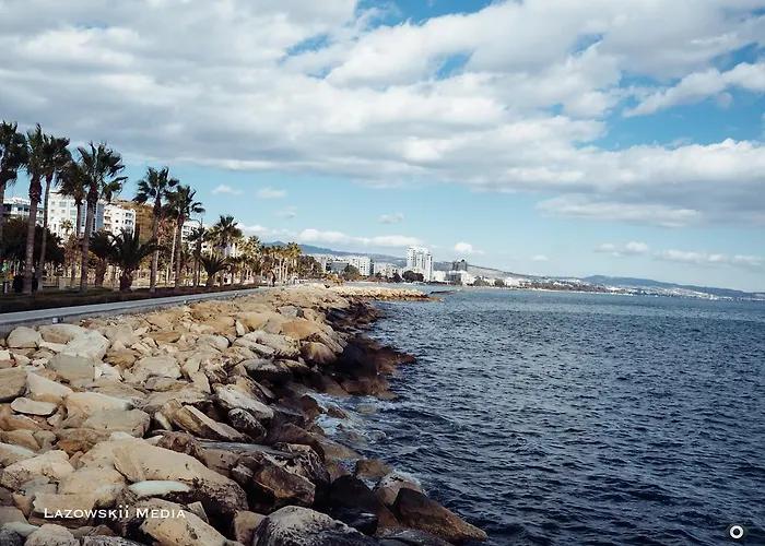 Sea Front & Center, Amazing Sea View * Limassol
