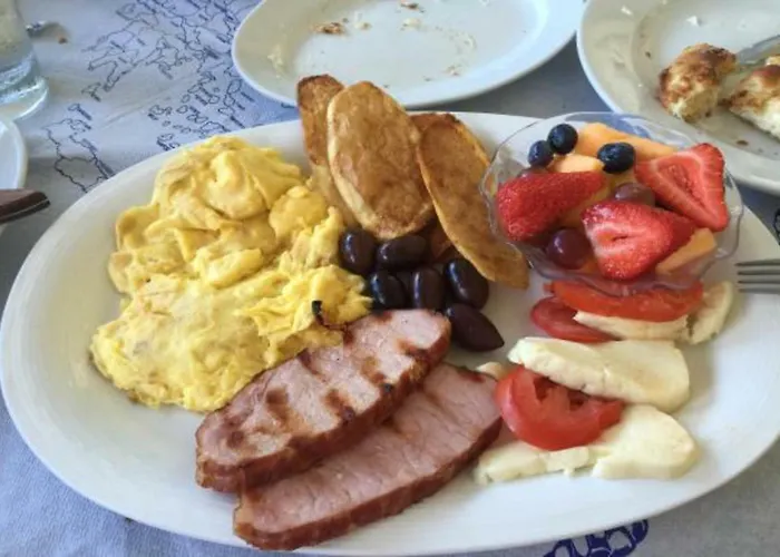 アパート Sea Front & Center, Amazing Sea View リマソール